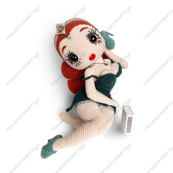 Redheaded Pinup Doll amigurumi pattern by Monoxatoys