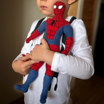 Spiderman amigurumi pattern by Monoxatoys