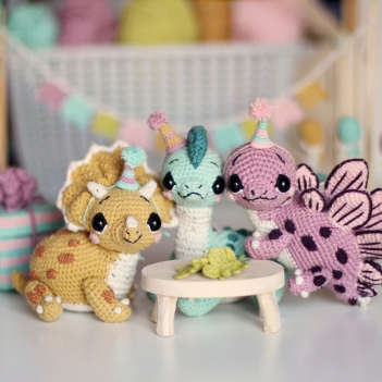 3 in 1 Crochet dinosaurs pattern #1 amigurumi pattern by Loopy Pattern