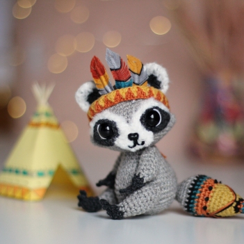 Raccoon Meeko amigurumi pattern by Loopy Pattern