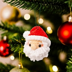 Santa Claus Christmas ornament amigurumi by Diminu