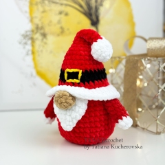 Christmas Santa Gnome amigurumi pattern by TANATIcrochet