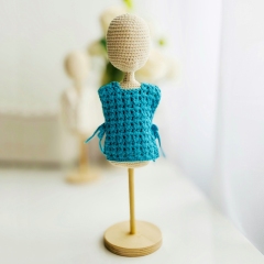 Winter fashion amigurumi by Fluffy Tummy