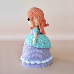 Reversible Little Mermaid amigurumi pattern by Chibiscraft