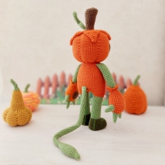 Gourdy, full name Gourdy Holloway amigurumi pattern by Iryna Zubova