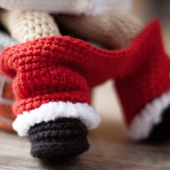 Bad Santa amigurumi pattern by Mariia Zhyrakova