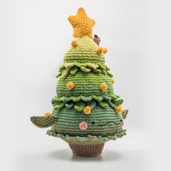 Christmas Tree amigurumi pattern by schrahki