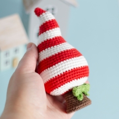 Candy Cane Christmas Tree amigurumi pattern by Planet Piu