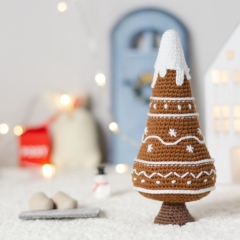 Gingerbread Christmas Tree amigurumi by Planet Piu