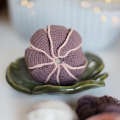 Armadillo Tuk Tuk  amigurumi pattern by Loopy Pattern