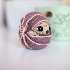 Armadillo Tuk Tuk  amigurumi pattern by Loopy Pattern