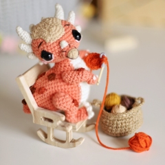 Dinosaur Stygimoloch Sophie amigurumi pattern by Loopy Pattern