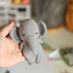 Elephant Chamsi amigurumi pattern by Crochery