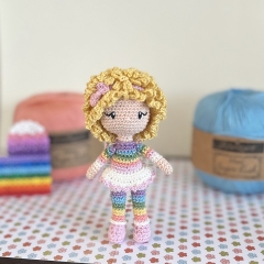 Stella, the rainbow doll amigurumi pattern by Galounette Crochete