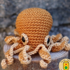 Tako the Octopus amigurumi by Neith Sand Crochet