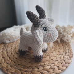 Clover the little goat amigurumi by DanArtEstonia