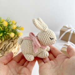 Sweet bunny toy amigurumi pattern by AmiGuide