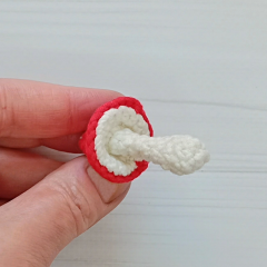 Mini Amanita Mushroom amigurumi pattern by unknown