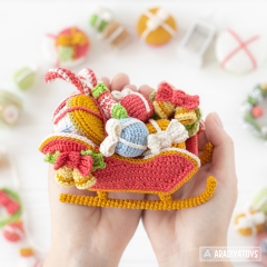 Christmas Minis set 3 amigurumi pattern by AradiyaToys
