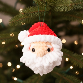 Santa Claus Christmas ornament amigurumi pattern by Diminu