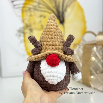 Christmas Deer Gnome  amigurumi pattern by TANATIcrochet