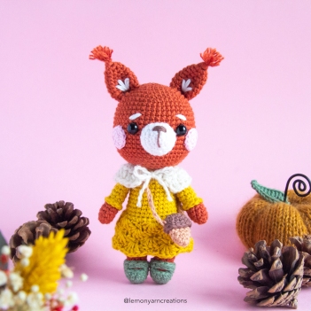 Sadie the Squirrel amigurumi pattern by Lemon Yarn Creations
