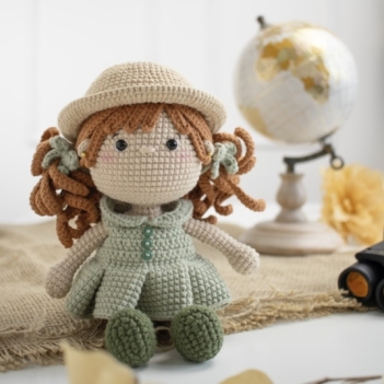 Belly, safari doll amigurumi pattern by GatoFio