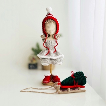 Elf girl outfit amigurumi pattern by Fluffy Tummy