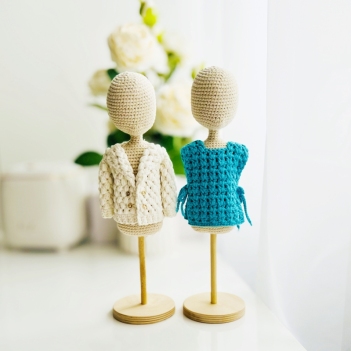Winter fashion amigurumi pattern by Fluffy Tummy