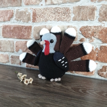 Gobblesworth the Turkey amigurumi pattern by Miss Cuddlington