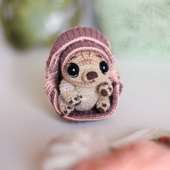 Armadillo Tuk Tuk  amigurumi pattern by Loopy Pattern