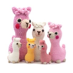 Cute Alpaca amigurumi by DIY Fluffies