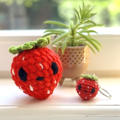 Cute Strawberry amigurumi pattern by DIY Fluffies
