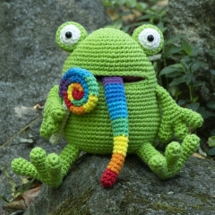 Rainbow Lollipop Frog amigurumi pattern by MevvSan