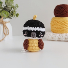 Pitangus the Kiskadee Bird Keychain amigurumi by Ana Maria Craft