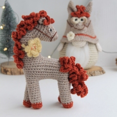 Horse and Gnome amigurumi by PamPino Gnomes