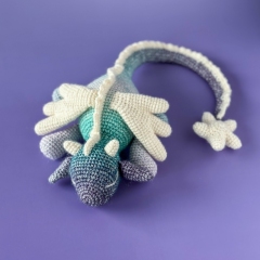 Dreamy the Sleepy Dragon amigurumi pattern by Pracownia Blask