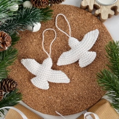 Christmas doves friendship ornament amigurumi by AmiGuide