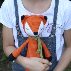 Large fox toy amigurumi by AmiGuide