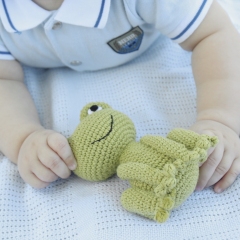 Friendly green frog toy  amigurumi pattern by AmiGuide