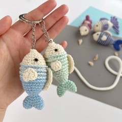 Little fish keychain  amigurumi pattern by AmiGuide