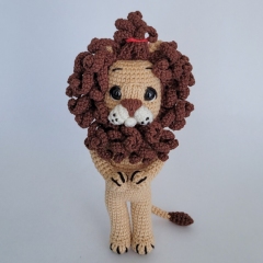 Cowardly Lion amigurumi pattern by engurumist