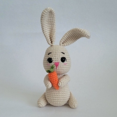 Rafa the Bunny amigurumi by engurumist