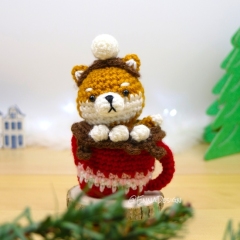 Shiba in Hot Cocoa w/ Marshmallows amigurumi pattern by Emi Kanesada (Enna Design)