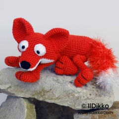 Max the Fox amigurumi pattern by IlDikko