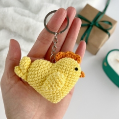 Sweet heart chicken keychain