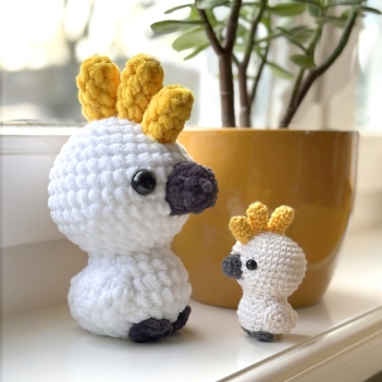 Lori the Cockatoo amigurumi pattern by DIY Fluffies