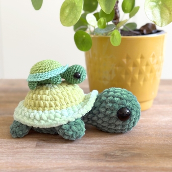 Mini Cute Turtle amigurumi pattern by DIY Fluffies