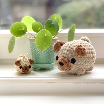 Mini Pug Dog amigurumi pattern by DIY Fluffies