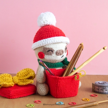 Noel the Sloth amigurumi pattern by Lemon Yarn Creations